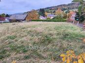 Parcela na samotném okraji obce (soukromí, příroda, výhled na CHKO Český les), 11min. DO, 13min. KT, cena 1399000 CZK / objekt, nabízí 